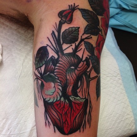tatuador-do-coracao-heath-nock_13